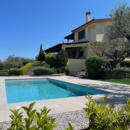Ampelos Hillside Villa أكراتا المظهر الخارجي الصورة