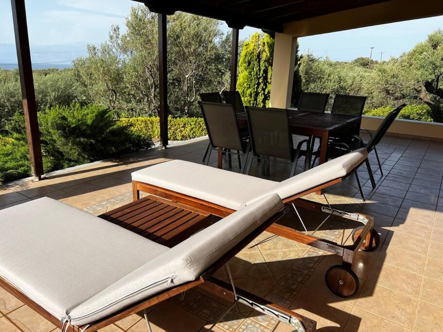 Ampelos Hillside Villa أكراتا المظهر الخارجي الصورة