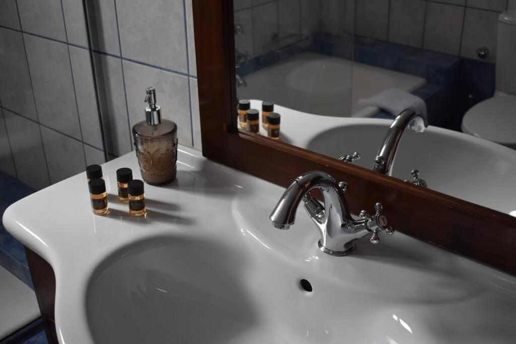 Ampelos Hillside Villa أكراتا المظهر الخارجي الصورة