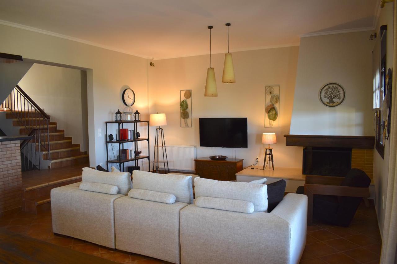 Ampelos Hillside Villa أكراتا المظهر الخارجي الصورة