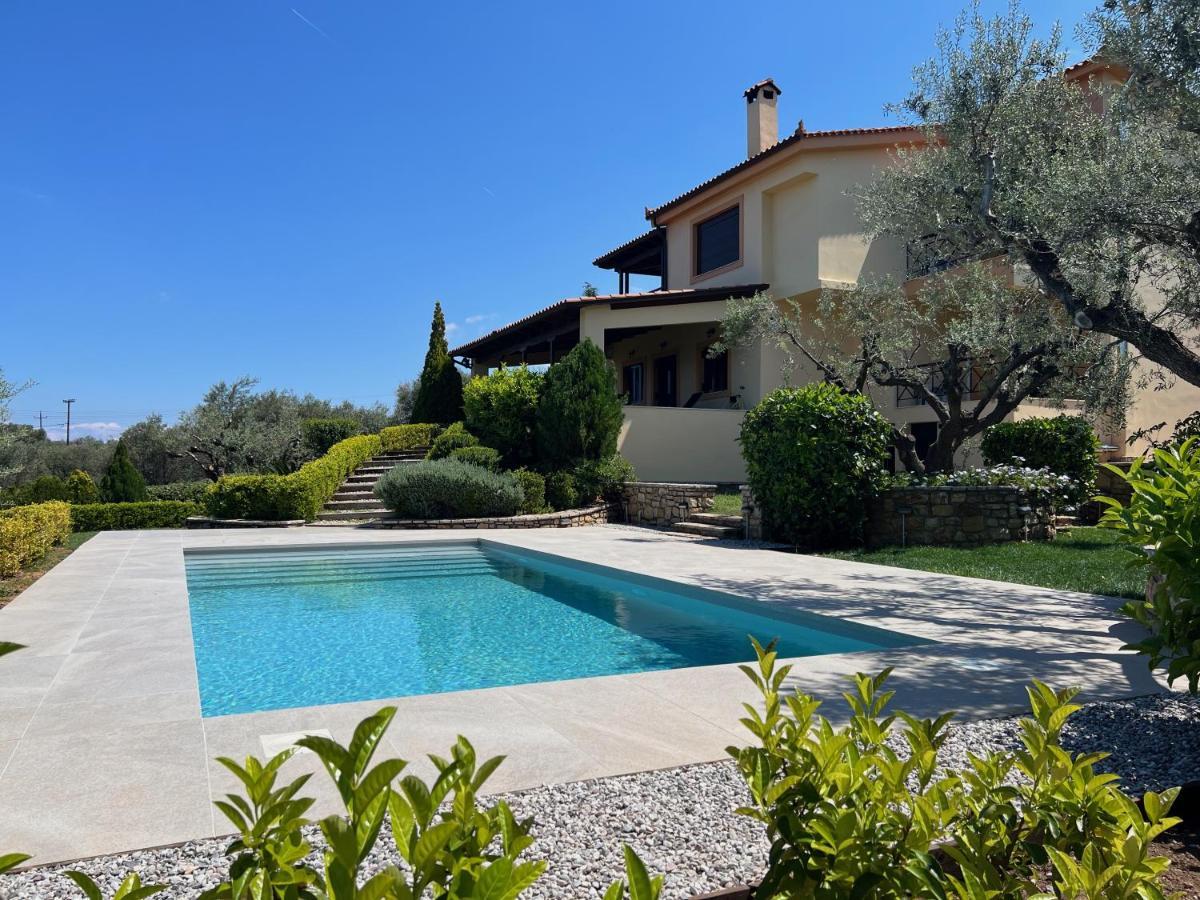 Ampelos Hillside Villa أكراتا المظهر الخارجي الصورة
