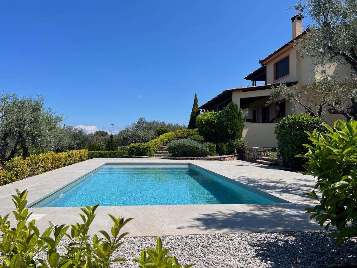 Ampelos Hillside Villa أكراتا المظهر الخارجي الصورة